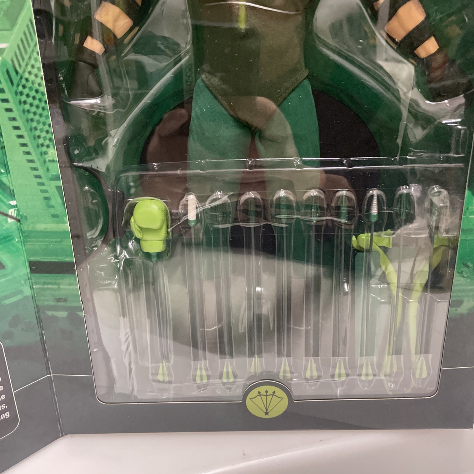 DC Direct - Green Arrow 1:6 Doll . Nuova Sealed - immagine 6