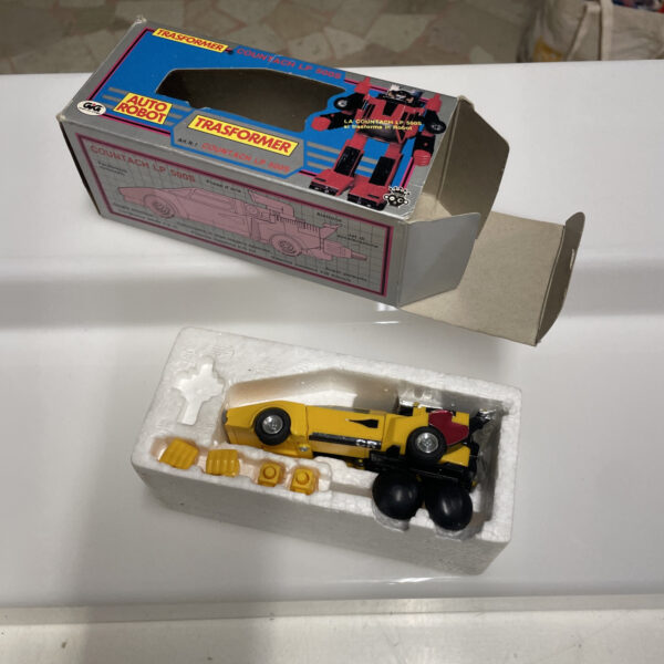 DIACLONE Transformers - Countach LP 500S  - Autobot Hasbro Takara GIG - immagine 6