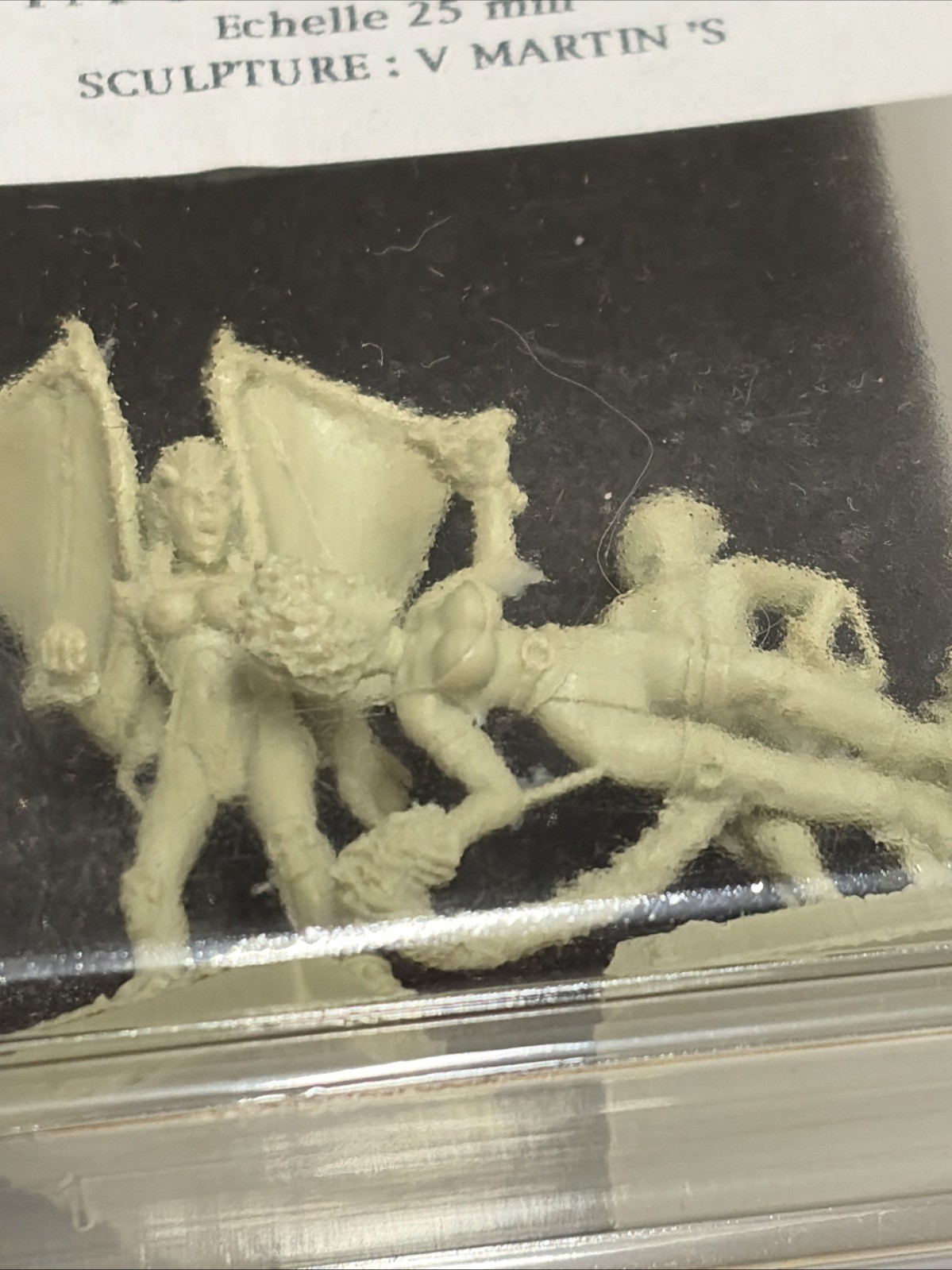 Fenryll FM 03 Les Succubes 25 mm - blister pack - resina - immagine 4