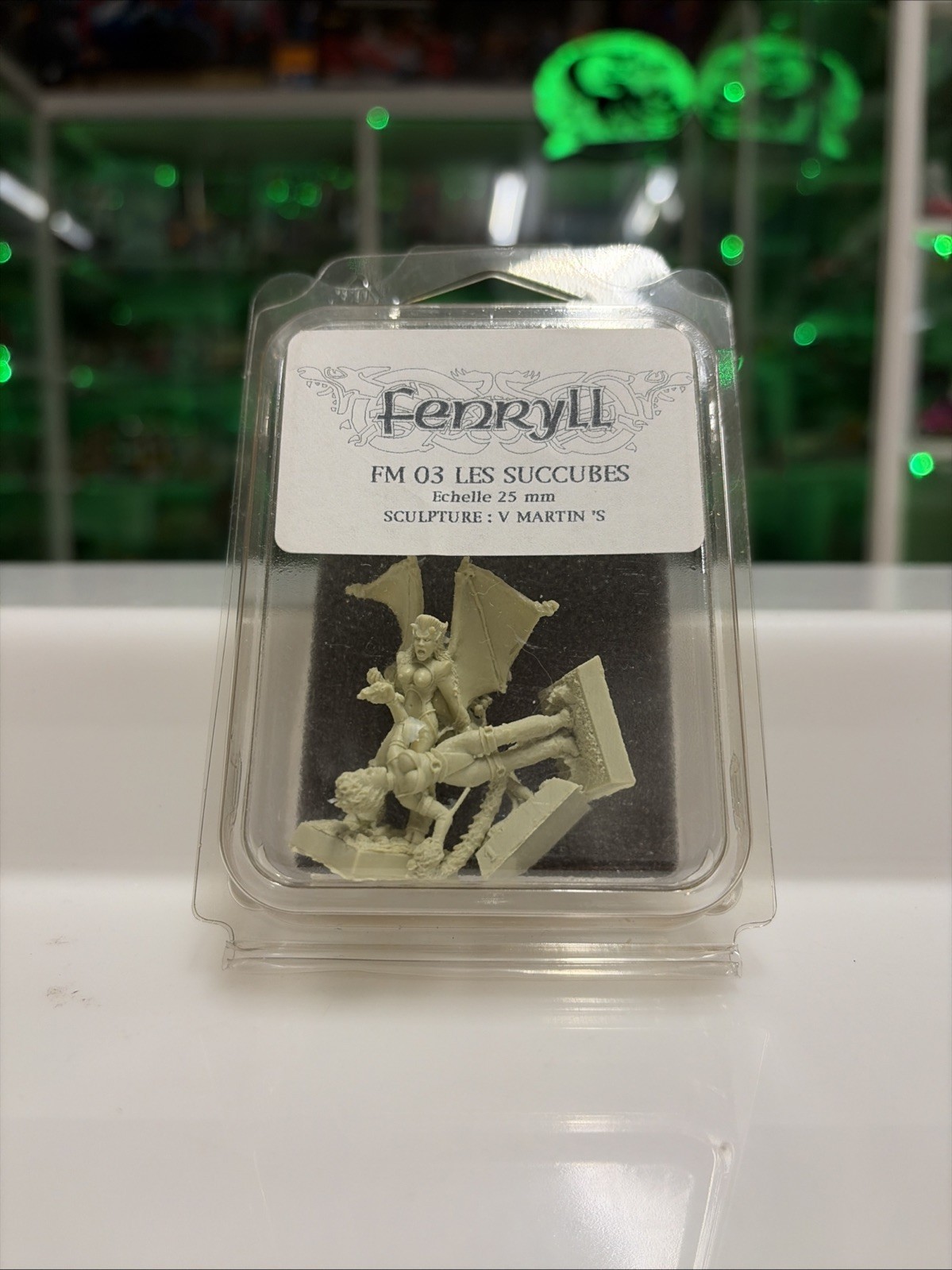 Fenryll FM 03 Les Succubes 25 mm - blister pack - resina