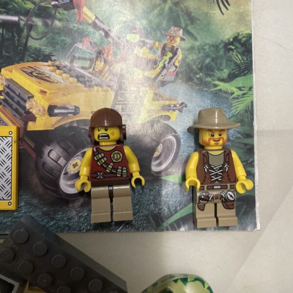 LEGO  Dino 5884 " Raptor Chase "  Completo 100% - immagine 4