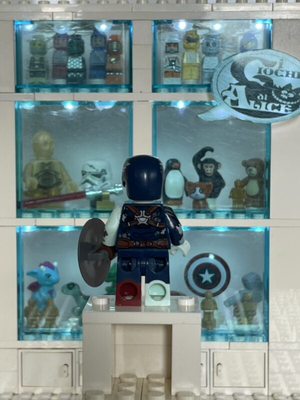 LEGO Minifigure - ZOMBIE CAPTAIN AMERICA  - Colmar 09 minifigures - immagine 4