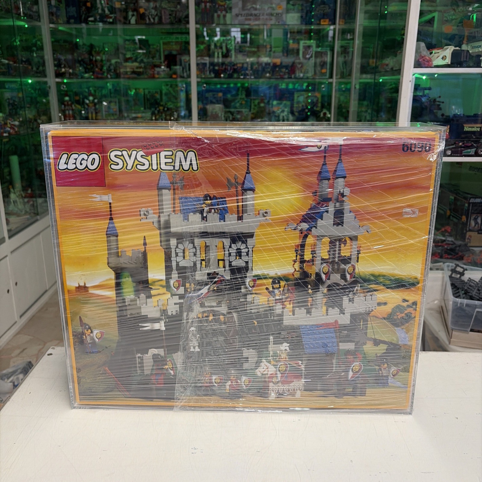 Lego CASTLE Vintage 6090 Royal Knight's Castle 1995 MISB NUOVO Sigillato - immagine 14