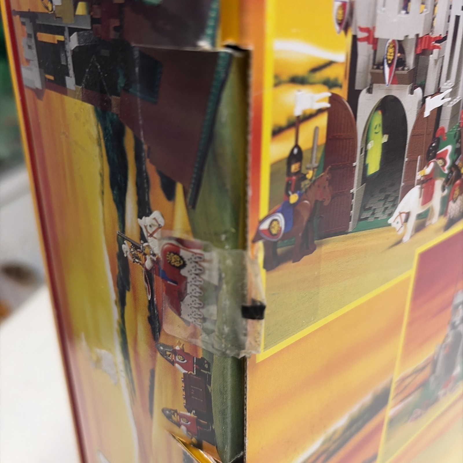 Lego CASTLE Vintage 6090 Royal Knight's Castle 1995 MISB NUOVO Sigillato - immagine 4