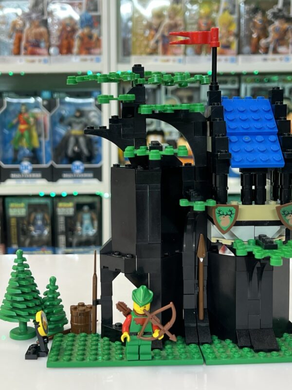Lego Serie Castle - Set 6054 Vintage Forestmen's Hideout - immagine 11