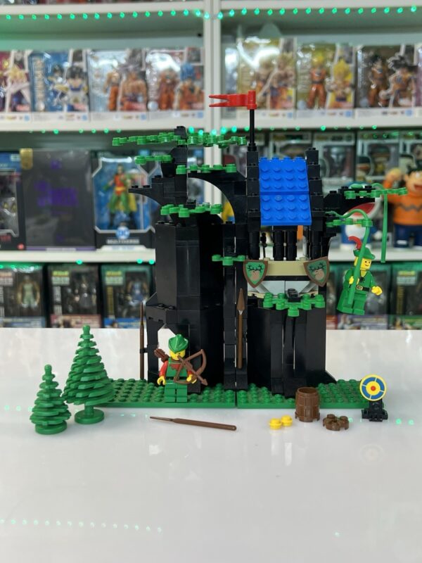 Lego Serie Castle - Set 6054 Vintage Forestmen's Hideout - immagine 4