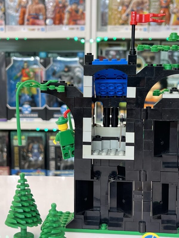 Lego Serie Castle - Set 6054 Vintage Forestmen's Hideout - immagine 8