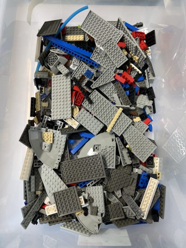 Lego serie Star Wars  Set 7190 - Millennium Falcon - immagine 4