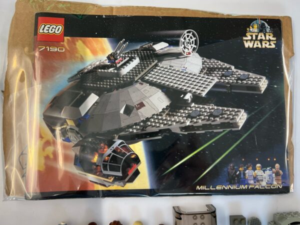 Lego serie Star Wars  Set 7190 - Millennium Falcon - immagine 6