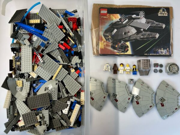 Lego serie Star Wars  Set 7190 - Millennium Falcon