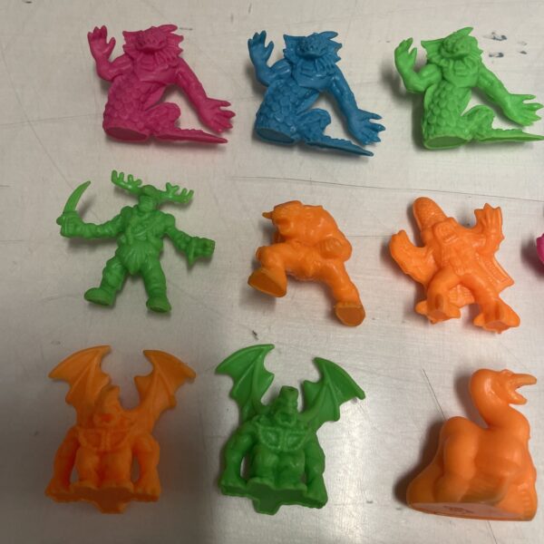 Matchbox LOTTO 30 Monster In My Pocket - MIMP Serie 2 - Fluo - immagine 4