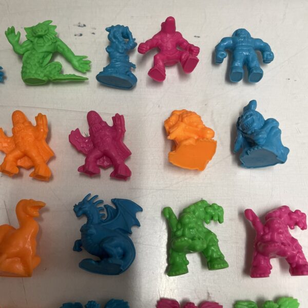 Matchbox LOTTO 30 Monster In My Pocket - MIMP Serie 2 - Fluo - immagine 5