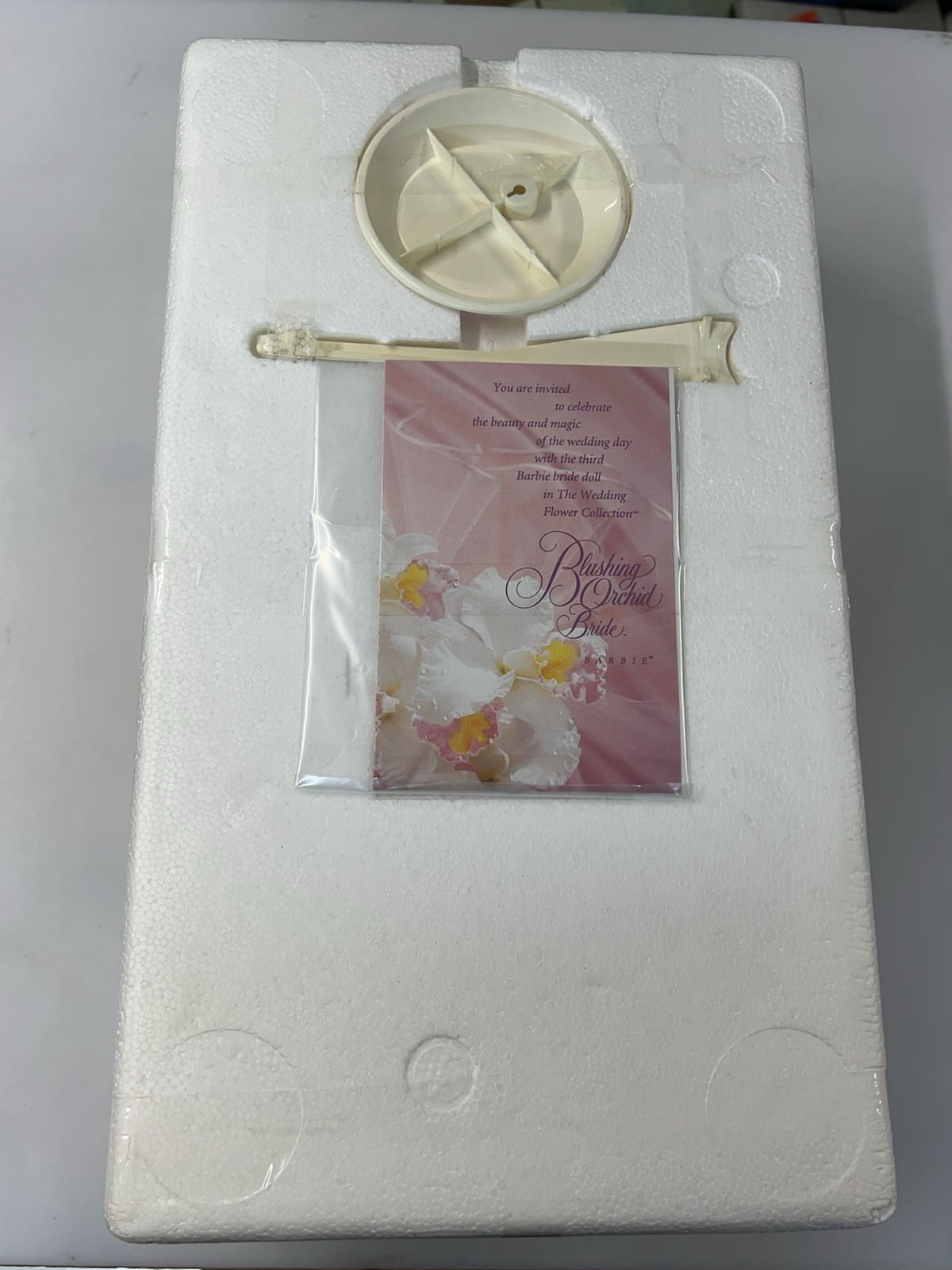 Mattel Barbie - The Wedding Flower Collection - Blushing Orchid Bride Limited - immagine 7