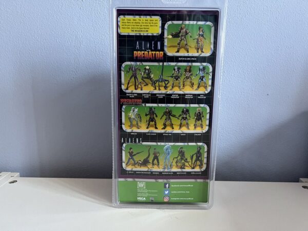 Neca - Reel Toys - Aliens Snake Alien - Nuovo - Comic Book Inside - immagine 3