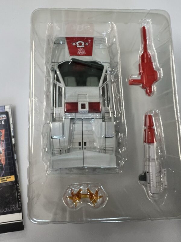 Takara Tomy Transformers - Masterpiece MP-14+ Alert - immagine 11