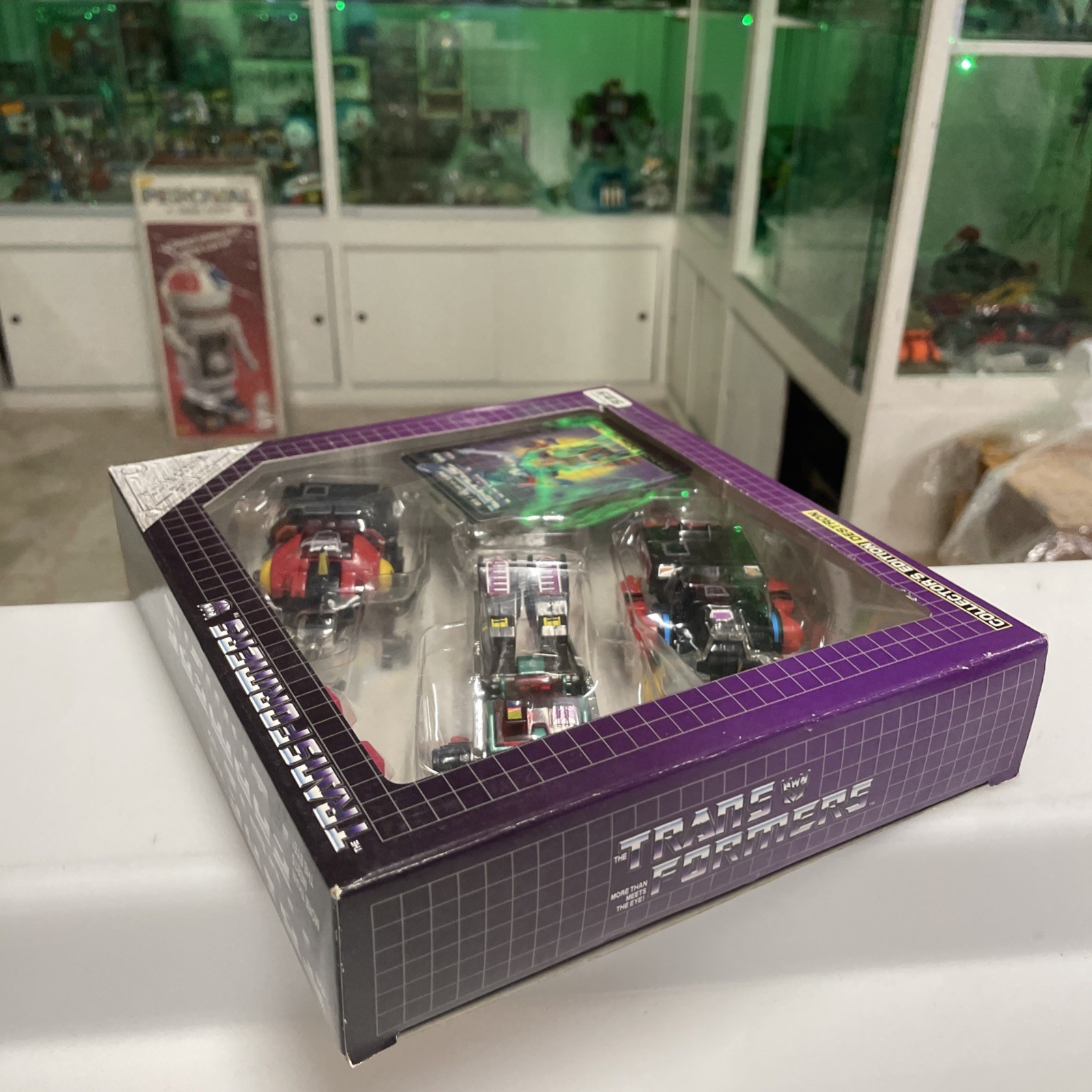 Takara Transformers Collectors Edition Destron / Mini Insecticon Diaclone - immagine 4