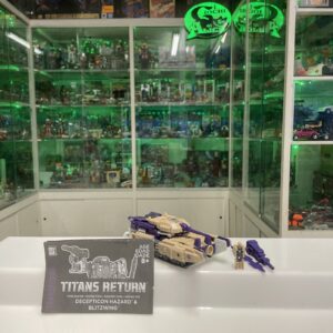 Transformers Generations Titans Return Hasbro Decepticon Hazard E Blitzwing