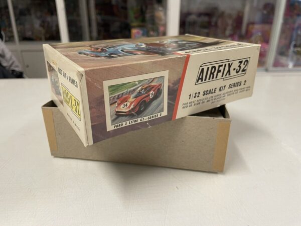 AIRFIX 32 - Scale 1933 alfa romeo Model Kit - immagine 5