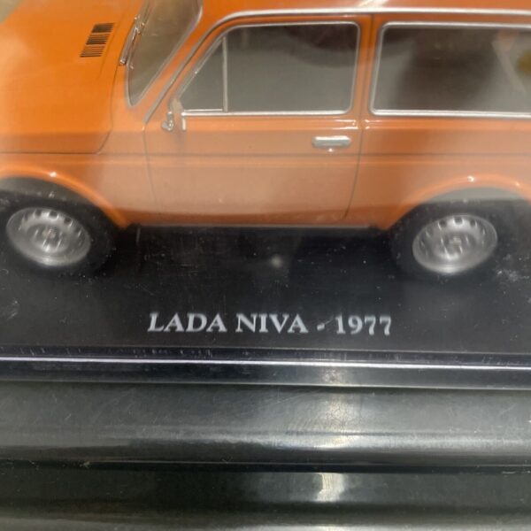 DOMUS Quattroruote Collection LANDA NIVA - 1977  Scala 124 - immagine 3