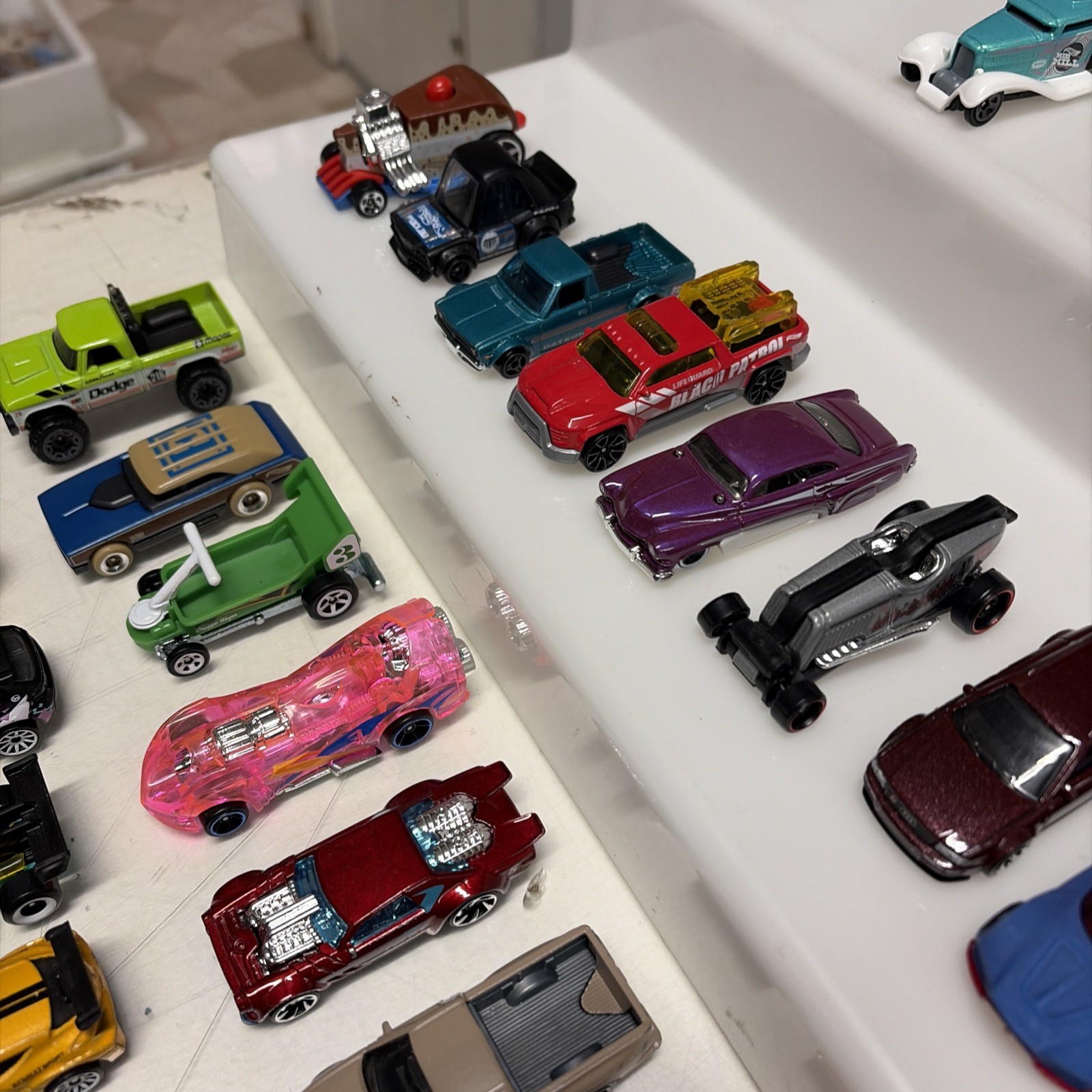 HOT WHEELS Lotto Auto e Mezzi 55 Pezzi Usati Perfetti - immagine 12