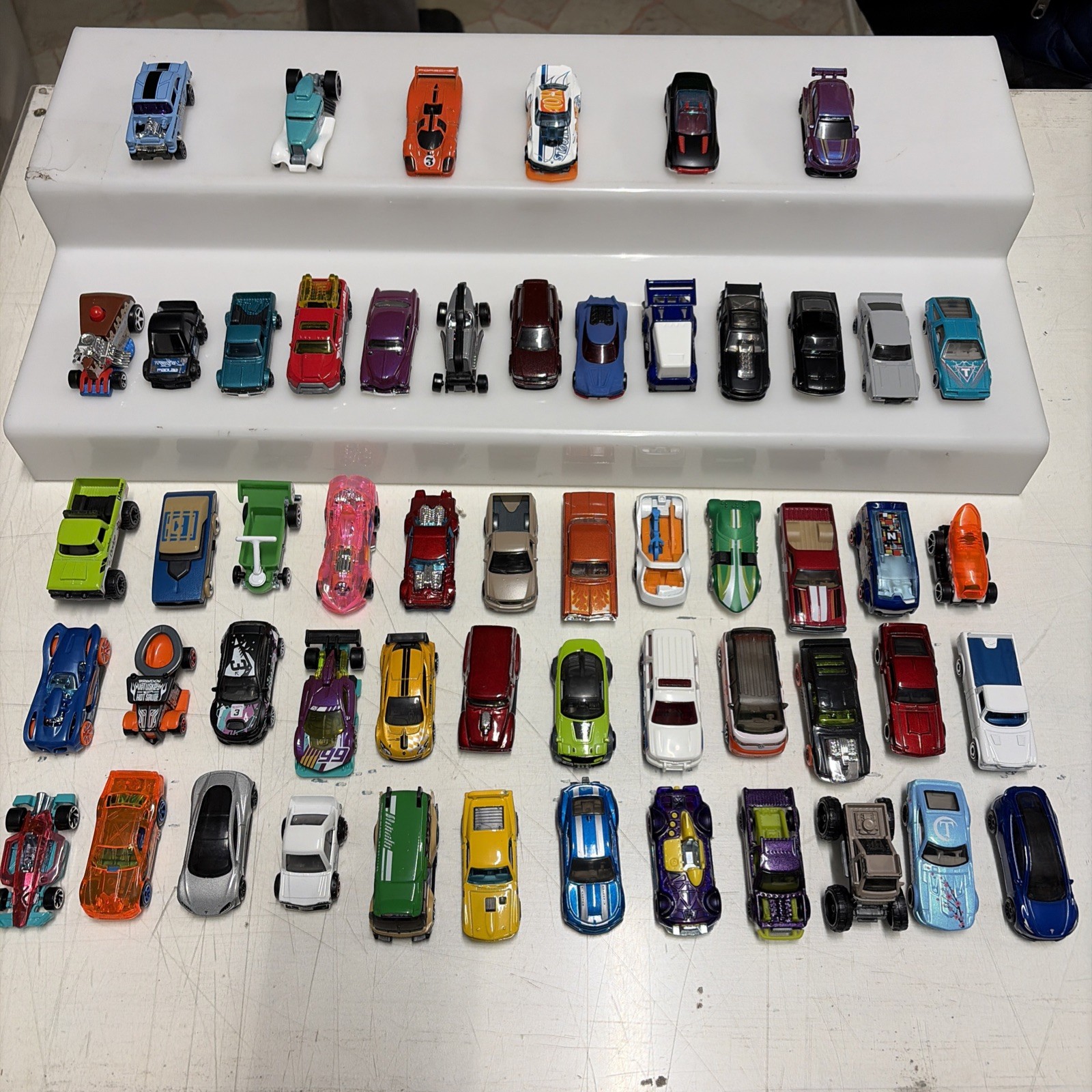 HOT WHEELS Lotto Auto e Mezzi 55 Pezzi Usati Perfetti