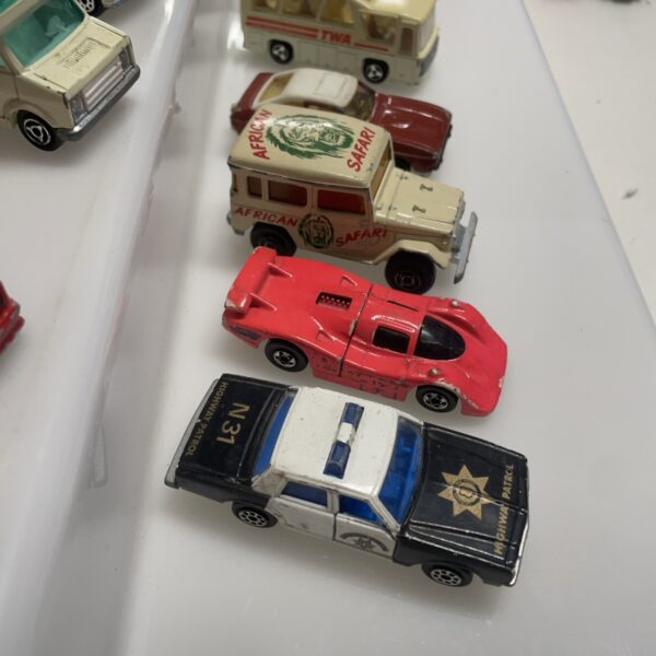 HOT WHEELS Matchbox  Corgi Majorette LOTTO 1/55 - immagine 9
