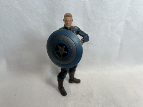 Hasbro Marvel Legends The Winter Soldier Captain America - immagine 3