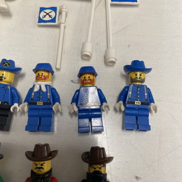 LEGO 6769 - Cow Boys - Fort Legoredo - in ITALIA Pirati - immagine 10