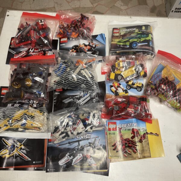 Lego Lotto ORIGINALE - Technic Creator - 10 Set 42046 31074 31032 3 Kg