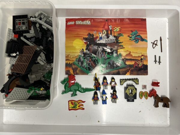 Lego Serie Castle - Set 6082 Fire Breathing Fortress - 100% Completo - immagine 3