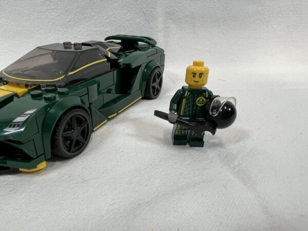 Lego Serie SPEED CHAMPIONS - Set 76907 Lotus Evija - immagine 4
