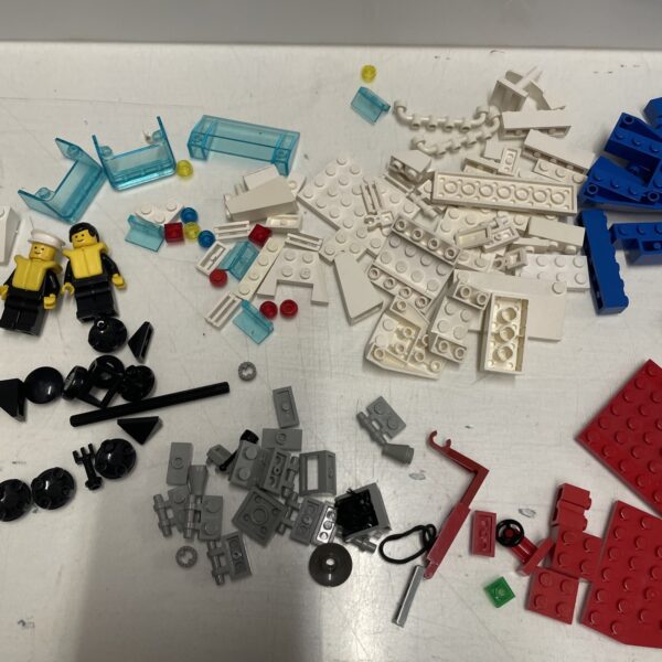 Lego - System -  6353 - Coastal Cutter - immagine 8