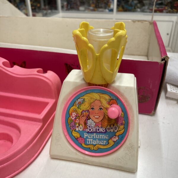 MATTEL - BARBIE - Profumeria Porfume Boutique Centro Commerciale - immagine 9