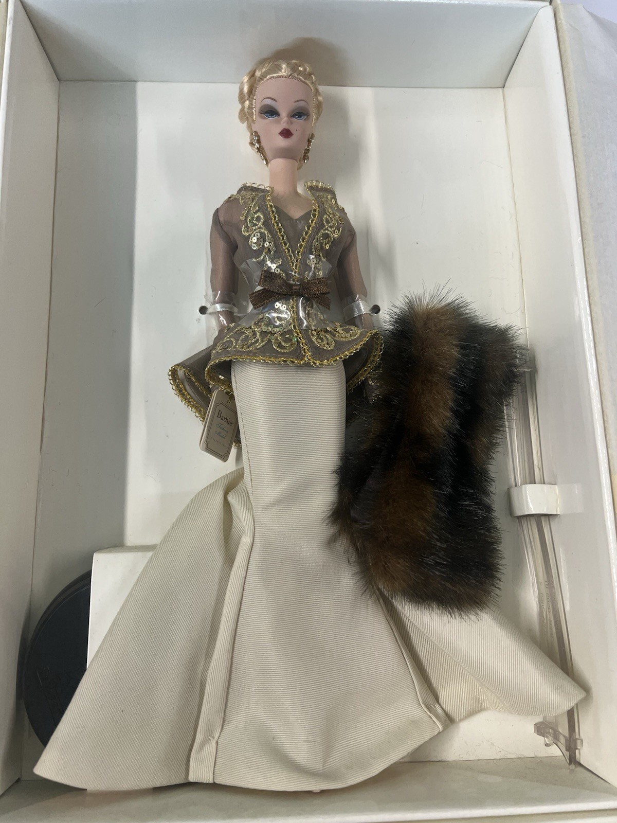 Mattel Barbie - Fashion Model Collection - Silkstone Capucine FMC - immagine 10