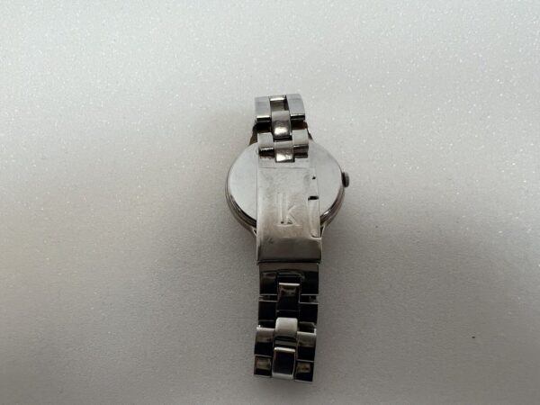 Orologio  Seiko Serie Lukia Quartz Da Donna Con Calendario E Quandrante Bianco - immagine 6