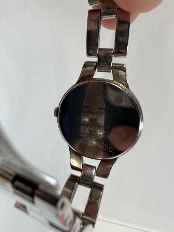 Orologio  Seiko Serie Lukia Quartz Da Donna Con Calendario E Quandrante Bianco - immagine 9