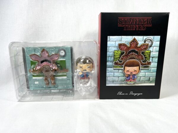 Artist Series Stranger Things Eleven Vs Demogorgon - immagine 5