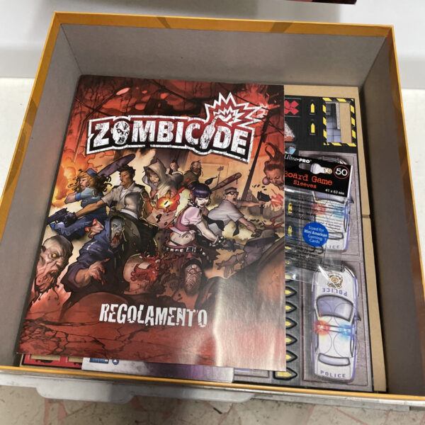 Asmodee Asterion ZOMBICIDE gioco da tavolo in italiano  - come NUOVO 1a Versione - immagine 8