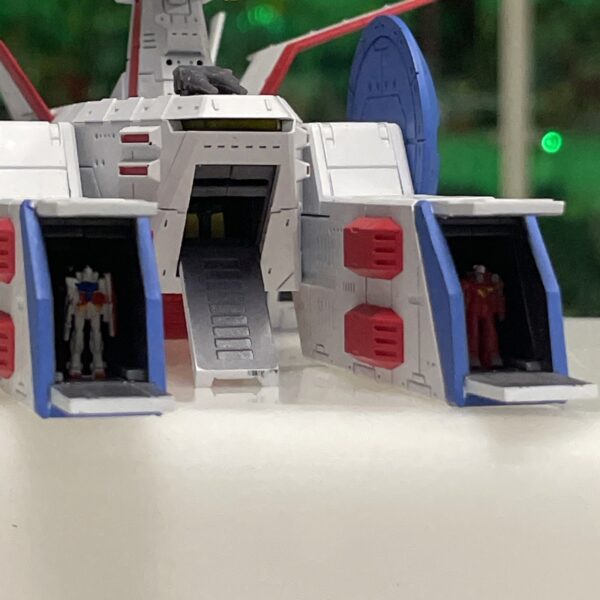 Bandai Gundam RX78 - WHITE BASE - Pegasus-class 1/1700 Scale 18 cm - immagine 10