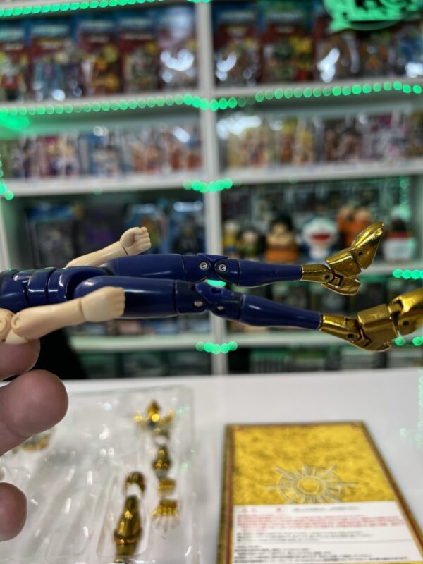 Bandai  Saint Seiya Myth Cloth Serie Gold Aioria Aiolia Leone - immagine 10