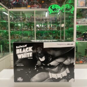 Dc Direct - Batman Black and White - Statue- Batman By Jim Lee- Nuova