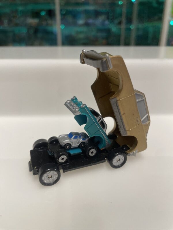 GALOOB MICRO MACHINES - Insiders Triplesiders Studebaker MICROMACHINES