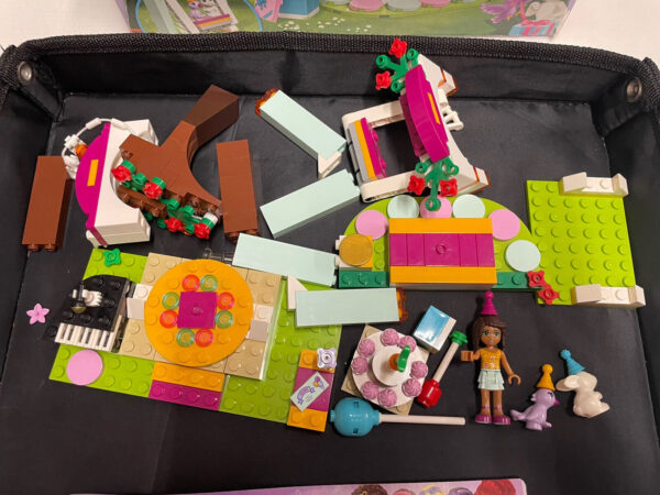 LEGO 41110 - Friends - Festa di Compleanno - Completo  in ITALIA - immagine 3