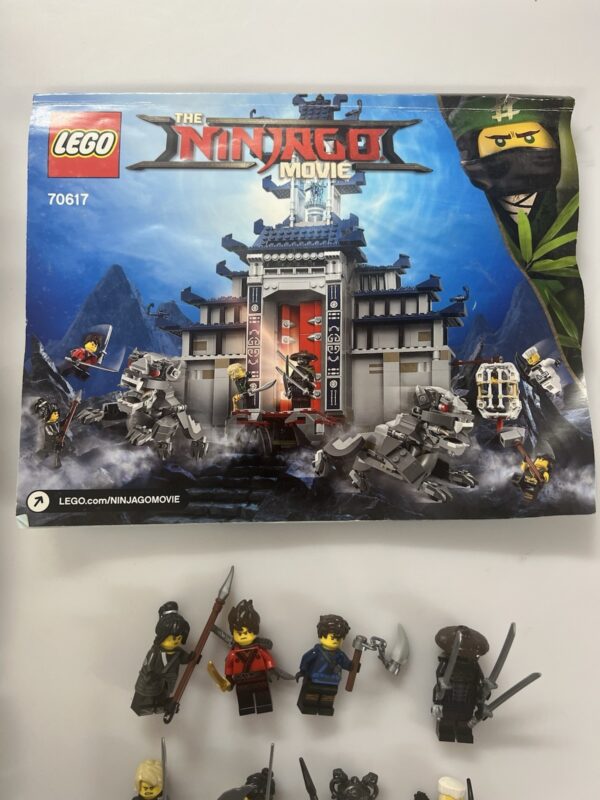 LEGO serie Ninjago movie set 70617 Temple of the Ultimate Ultimate Weapon - immagine 6