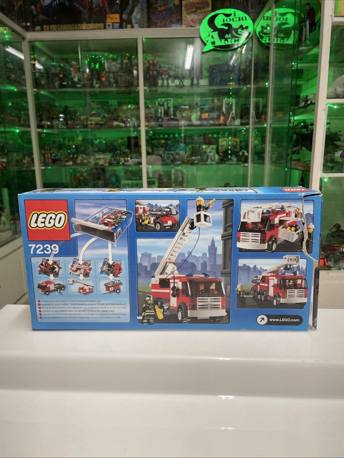 Lego City 7239 - Fire Truck  - completo - immagine 3
