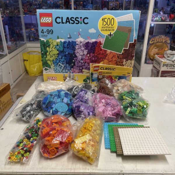 Lego Classic 11717 Basic set  - Completo + 1500 pz 4+