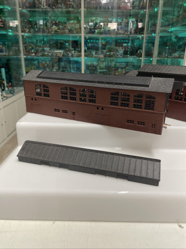 Lima TRENI N. 2 Rimessa Locomotive - immagine 3