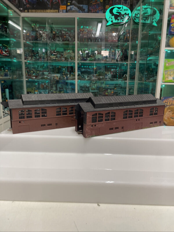 Lima TRENI N. 2 Rimessa Locomotive - immagine 6