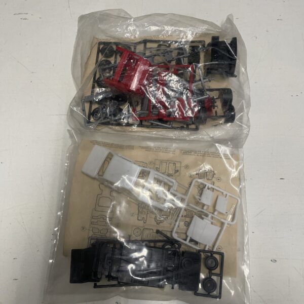 Lotto Model Kit Vintage Sorpresine Gadget - Rolls Royce - Volvo Globetrotter -