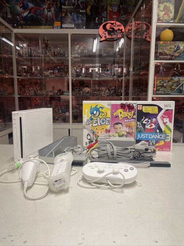 Nintendo Wii Consolle Bianco + Cube Pad + 3 giochi Just Dance